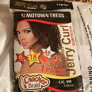 Motown Tress Brazilian Jerry curl T1B/56 crochet braid